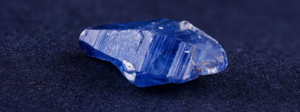 Ratnapura saphire christal