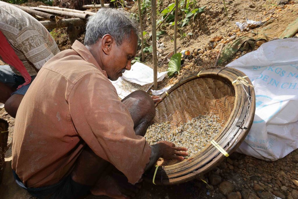 Ratnapura edelstenen mijn